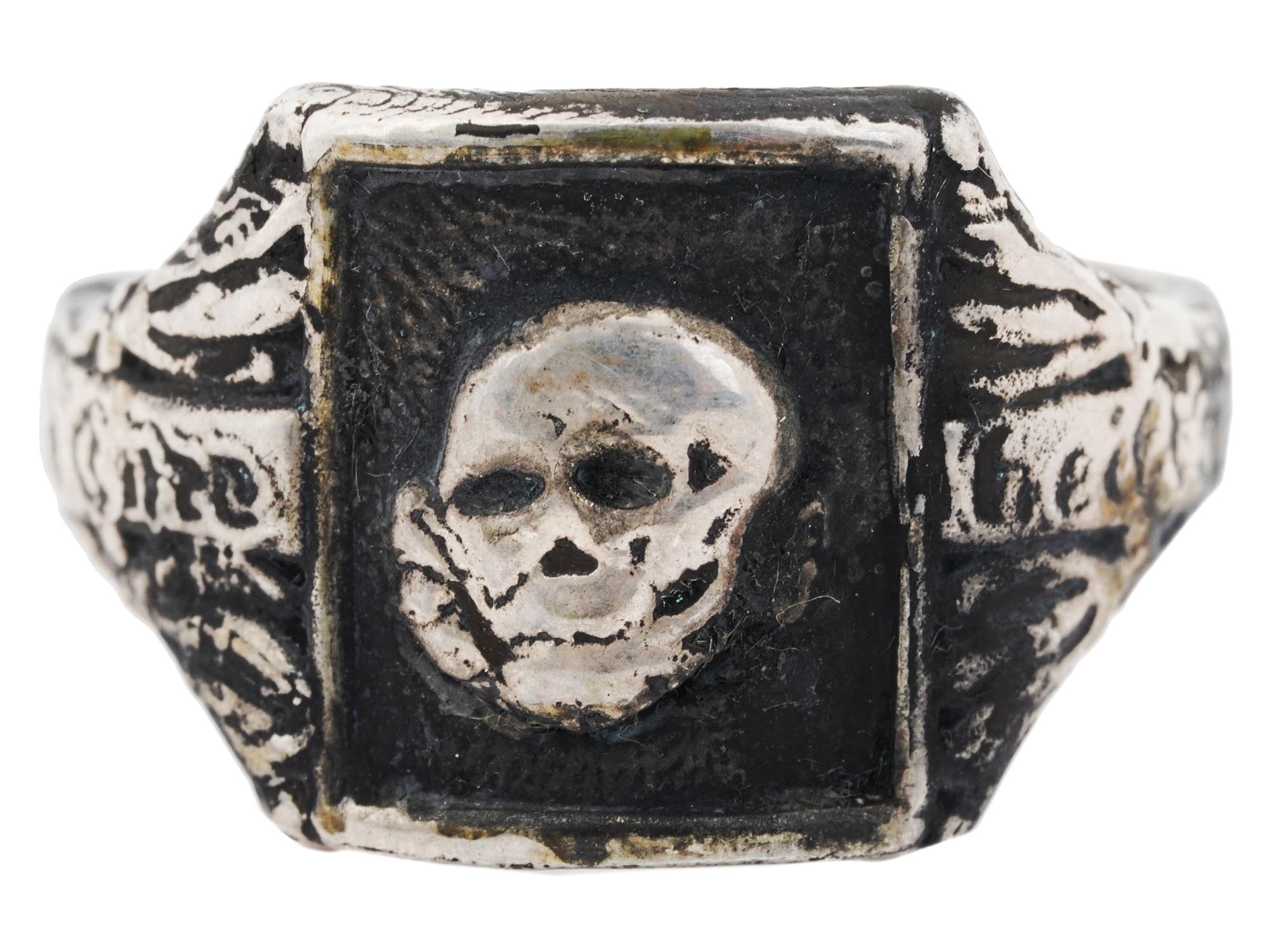 A NAZI GERMAN WWII SS TOTENKOPF DIVISION SILVER RING PIC-0